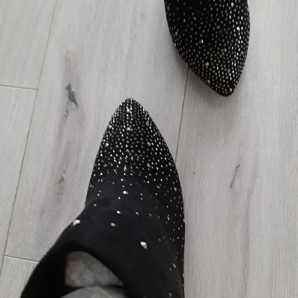 Booties - Picture 6 of 7